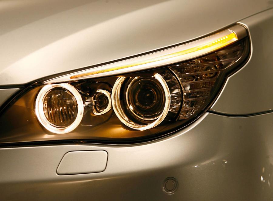  BMW M5 Touring 2009 года  (фото 16 из 51)